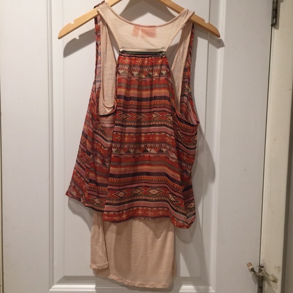 Urban Outfitters Aztec Layered Zipper Tank M - Picture 4 of 5